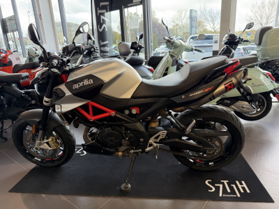 Aprilia Shiver 900 R