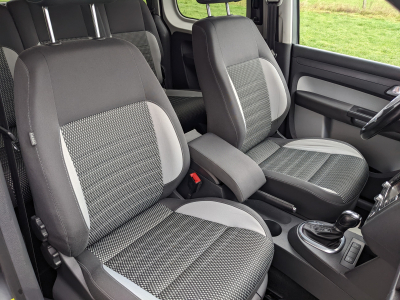 Volkswagen Caddy 1.6 TDI DSG GPS CLIM RADAR ARR SIEGES CHAUFF