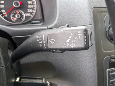 Volkswagen Caddy 1.6 TDI DSG GPS CLIM RADAR ARR SIEGES CHAUFF