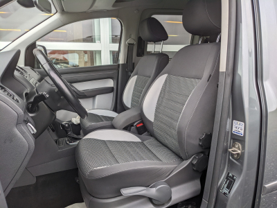 Volkswagen Caddy 1.6 TDI DSG GPS CLIM RADAR ARR SIEGES CHAUFF