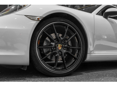 Porsche 991 .1 Carrera Coupé PDK