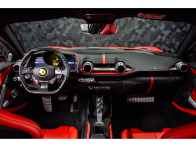 Ferrari 812 Superfast 6.5 V12