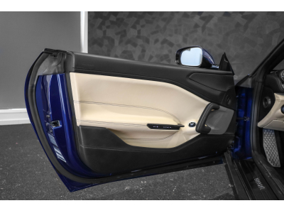 Ferrari GTC4Lusso 6.3 V12 - BLEU TOUR DE FRANCE