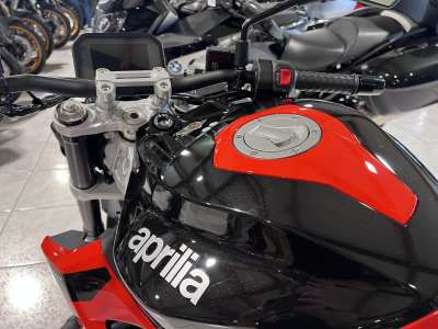 Aprilia Tuono 457 