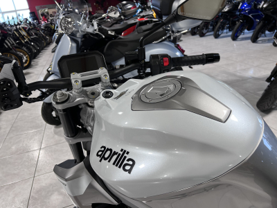 Aprilia Tuono 457 
