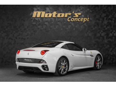 Ferrari California 4.3 V8 - BIANCO AVUS