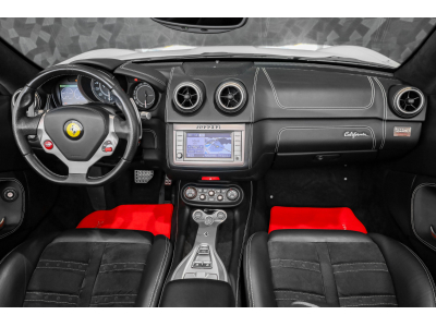 Ferrari California 4.3 V8 - BIANCO AVUS