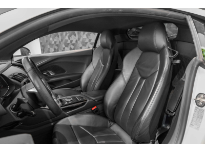 Audi R8 5.2 V10 FSI COUPÉ S-TRONIC