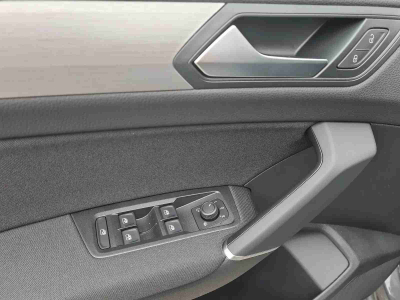 Volkswagen Touran 1.5 TSI 150 DSG Confortline 7 places