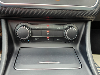 Mercedes-Benz A 200 A 200d 7G-DCT PACK AMG GPS TOIT OUVRANT BLUETOOTH CAMERA
