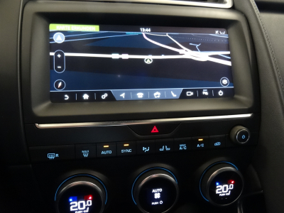 Jaguar E-Pace 2.0D 150 R-DYNAMIC S