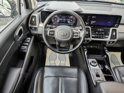 Kia Sorento 2.2 CRDI AWD 4 7PLACES TOIT PANO SIEGES VENTIL+CHAUFF CARPLAY