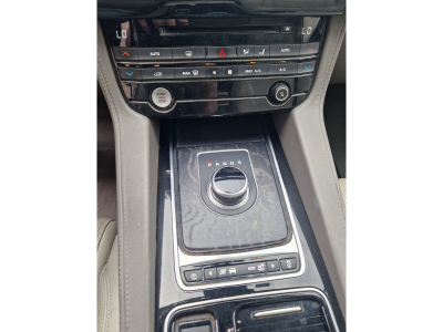 Jaguar F-Pace D 3.0 AWD BVA 300 CV