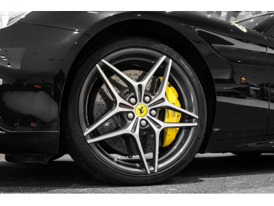 Ferrari California T 3.8 V8 - NERO DAYTONA