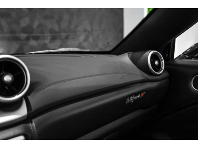 Ferrari California T 3.8 V8 - NERO DAYTONA