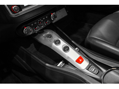 Ferrari California T 3.8 V8 - NERO DAYTONA