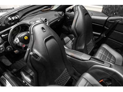 Ferrari California T 3.8 V8 - NERO DAYTONA