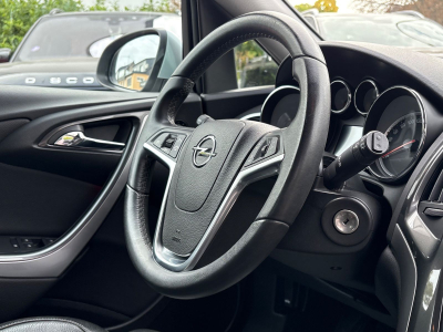 Opel Astra Astra J Lim. 5-trg. Exklusiv