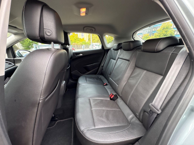 Opel Astra Astra J Lim. 5-trg. Exklusiv