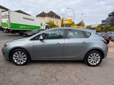 Opel Astra Astra J Lim. 5-trg. Exklusiv