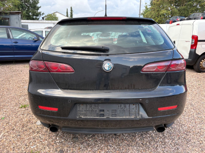 Alfa Romeo 159 159  Sportwagon 3.2 JTS V6 24V Q4 Distinctive