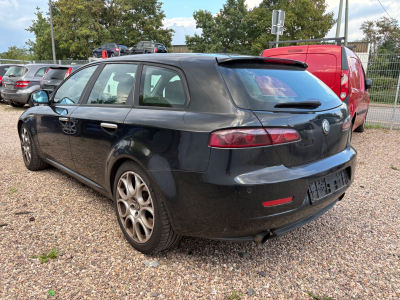 Alfa Romeo 159 159  Sportwagon 3.2 JTS V6 24V Q4 Distinctive
