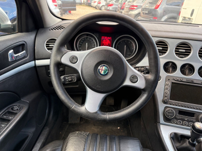 Alfa Romeo 159 159  Sportwagon 3.2 JTS V6 24V Q4 Distinctive