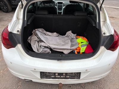 Opel Astra Astra J Lim. 5-trg. White Edition