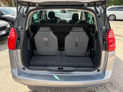 Peugeot 5008 5008 Allure/Automatik/Pano/7xSitze/Navi/