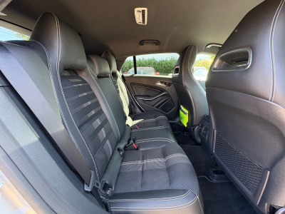 Mercedes-Benz CLA 220 Shooting Brake CLA 220 Shooting Brake 4 Matic/AMG LIne