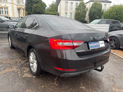 Skoda Superb Superb Lim. Style/DSG/PANO/LEDER