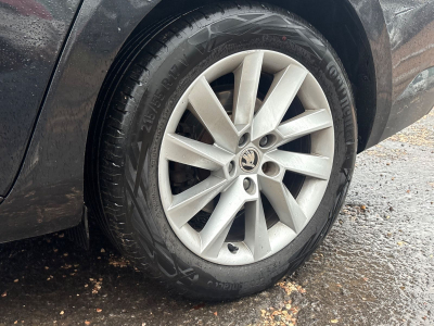 Skoda Superb Superb Lim. Style/DSG/PANO/LEDER