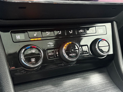 Skoda Superb Superb Lim. Style/DSG/PANO/LEDER