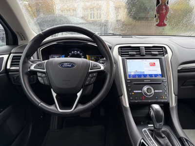 Ford Mondeo Mondeo Turnier Hybrid Vignale/Pano