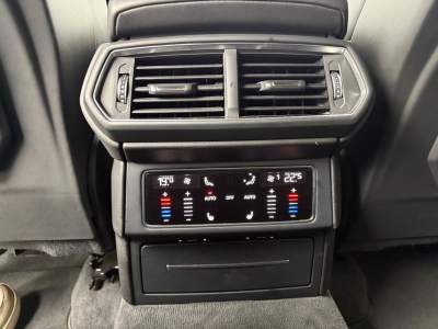 Lamborghini Urus Urus 4.0 V8 Autom./23Zoll/HEADUP/KERAMIK/NACHTSI