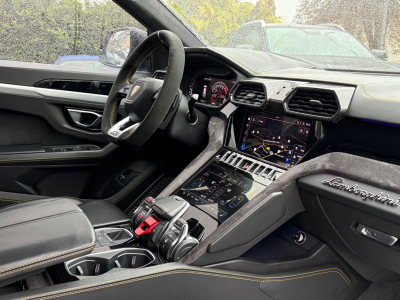 Lamborghini Urus Urus 4.0 V8 Autom./23Zoll/HEADUP/KERAMIK/NACHTSI