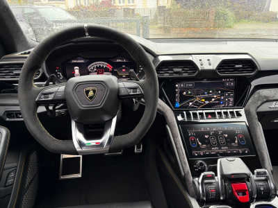 Lamborghini Urus Urus 4.0 V8 Autom./23Zoll/HEADUP/KERAMIK/NACHTSI