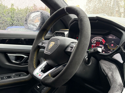 Lamborghini Urus Urus 4.0 V8 Autom./23Zoll/HEADUP/KERAMIK/NACHTSI