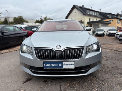 Skoda Superb Superb Lim. Style 150 PS / DSG / LEDER /