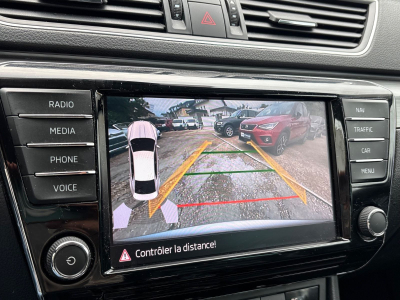 Skoda Superb Superb Lim. Style 150 PS / DSG / LEDER /