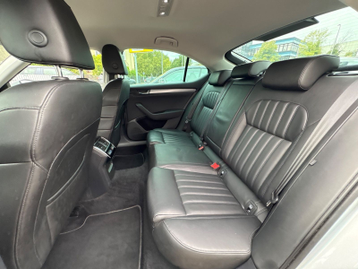 Skoda Superb Superb Lim. Style 150 PS / DSG / LEDER /