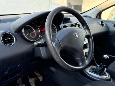 Peugeot e-308 308 SW Filou HDi