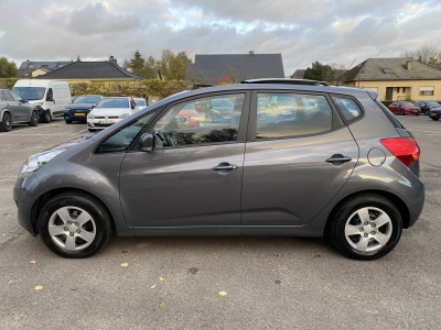 Kia Venga 1.4i