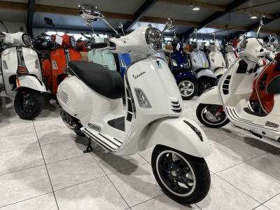 Vespa GTS Super 310