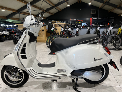 Vespa GTS Super 310