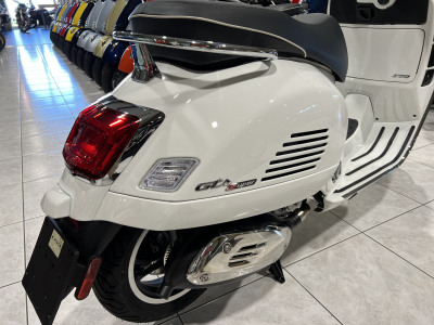 Vespa GTS Super 310