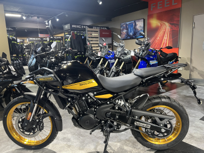 Royal Enfield Himalayan 450 Summit Black