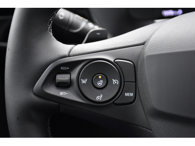 Opel Corsa 1.2 GS AT8