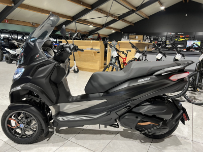 Piaggio MP3 530