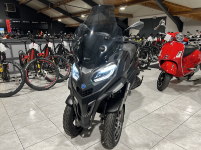 Piaggio MP3 530